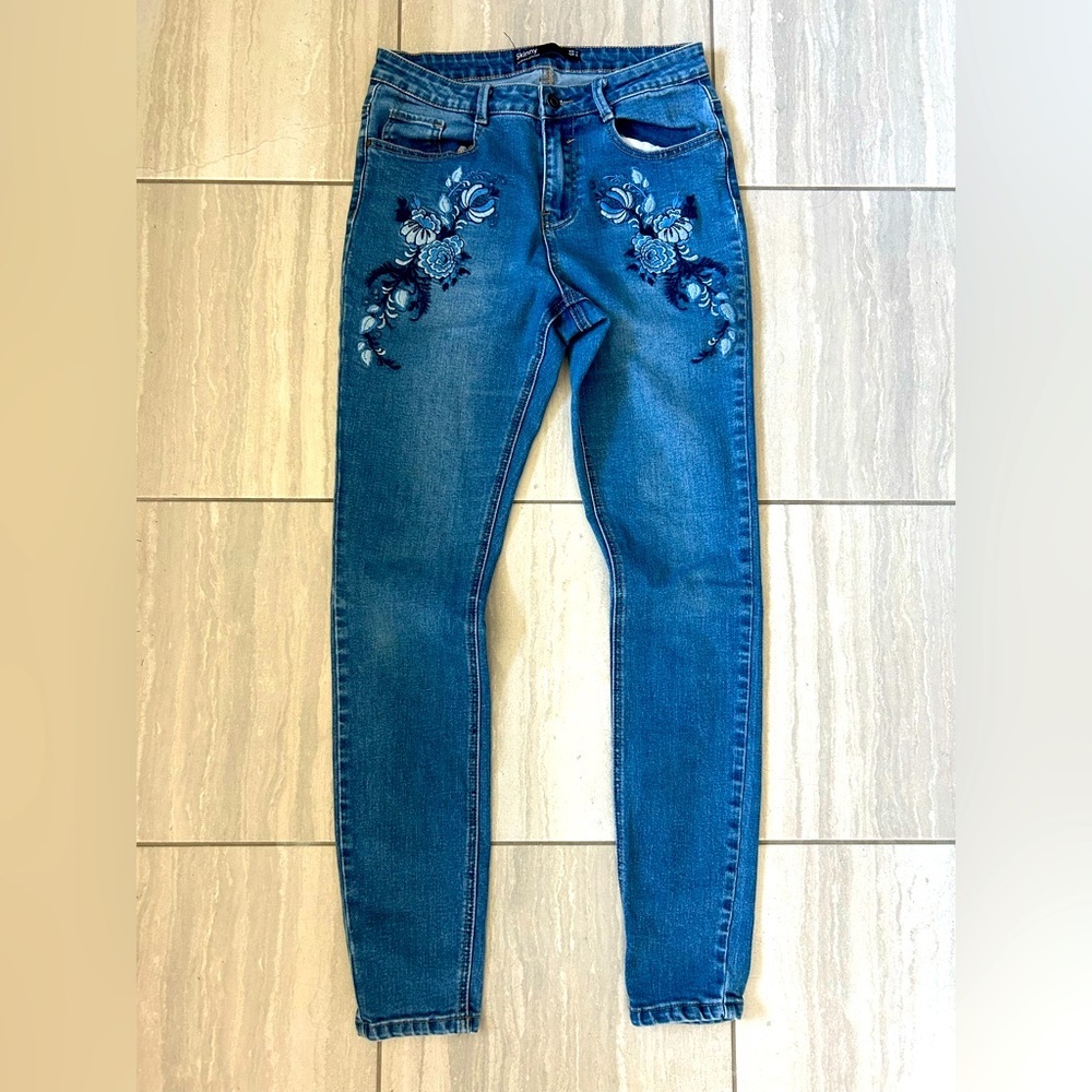 ❤️4 for $25❤️ Dunnes embroidered HR skinny jeans size‎ 10